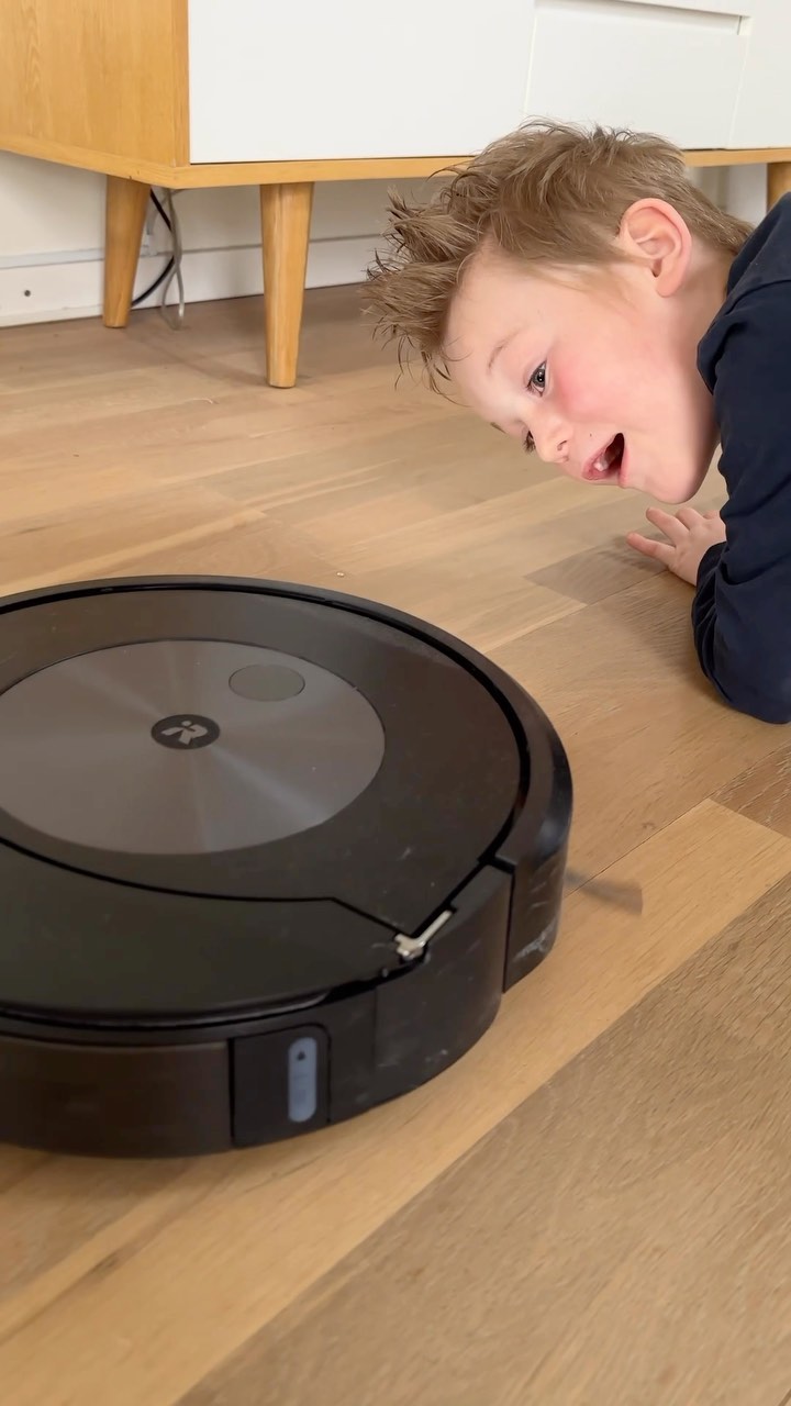 Magnus: Din Nye Rengøringsven 🤖🧼