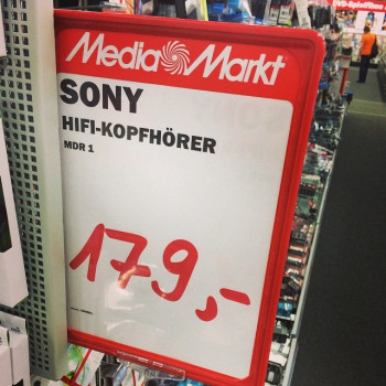 Photo by Daniel Bahl in Media Markt Charlottenburg.
