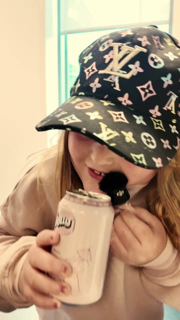 Tørstige Tilde & Girafpingvinen 🍋🥤